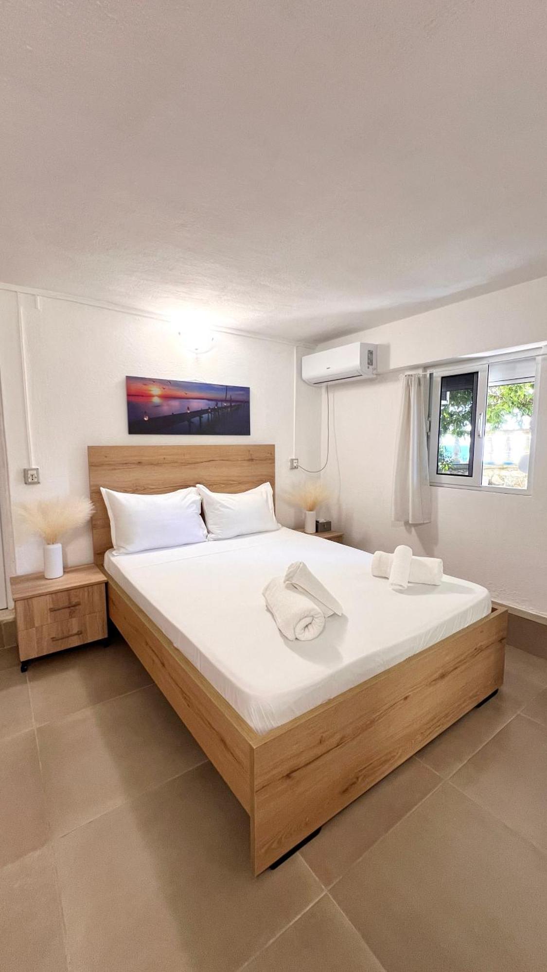 Petra Oliva Apartment Dhërmi Buitenkant foto