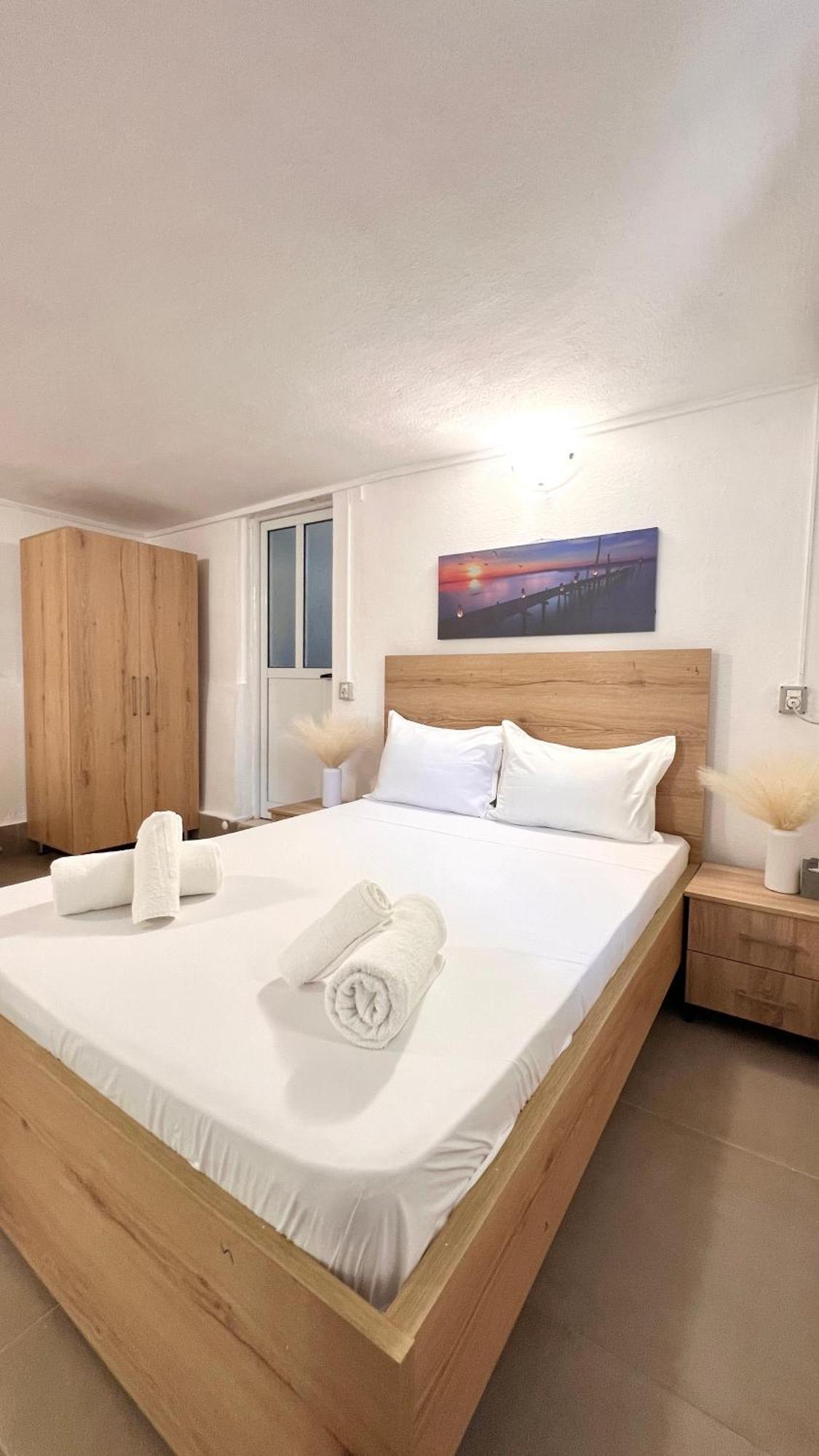 Petra Oliva Apartment Dhërmi Buitenkant foto